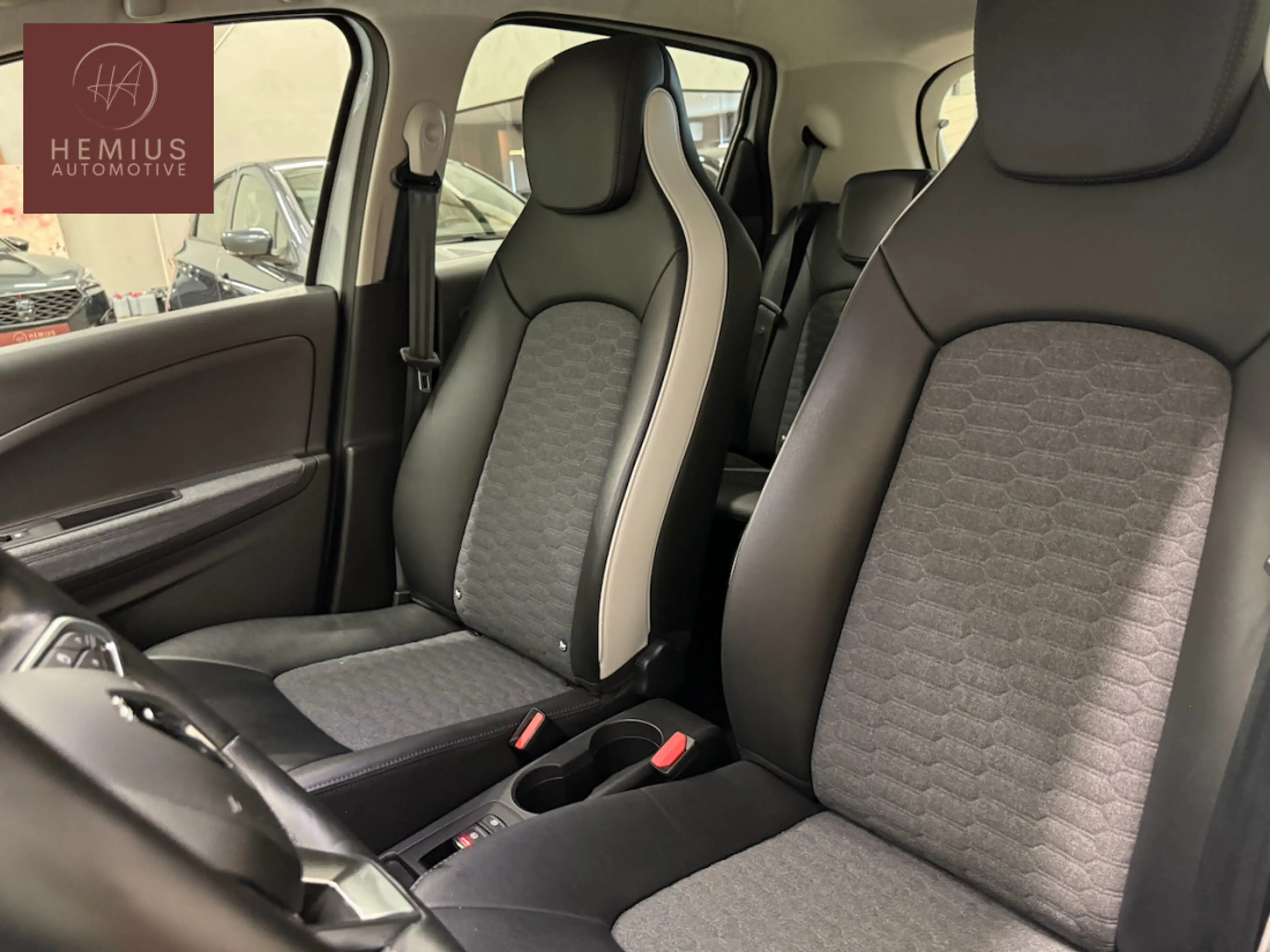 Renault ZOE R135 Intens 52 kWh - 95% SOH - Koop Accu - Warmtep — photo 11