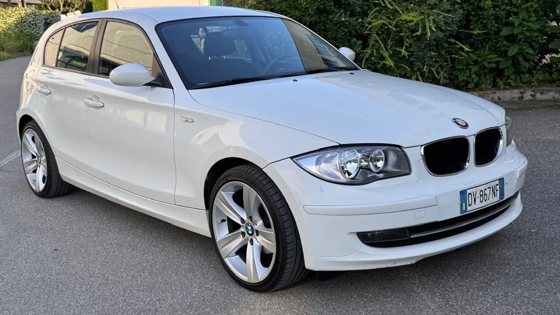 BMW 116 116i 5p Futura 122cv Bianco - 2