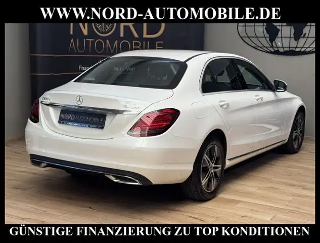 Mercedes-Benz C-Class view 12