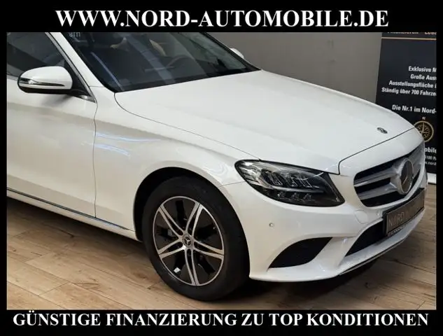 Mercedes-Benz C-Class view 13