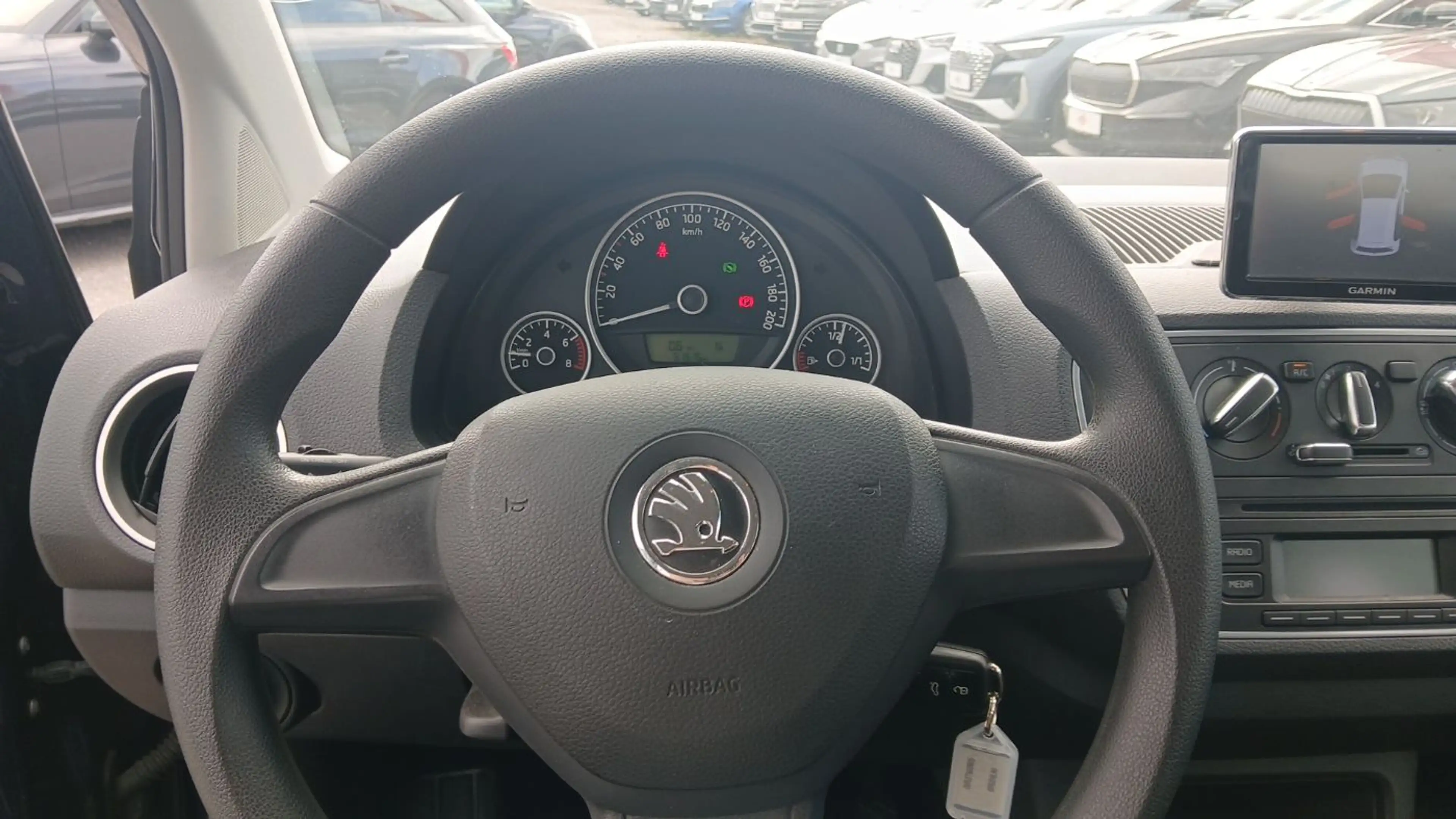 Skoda Citigo 1.0 ASG Elegance — photo 12