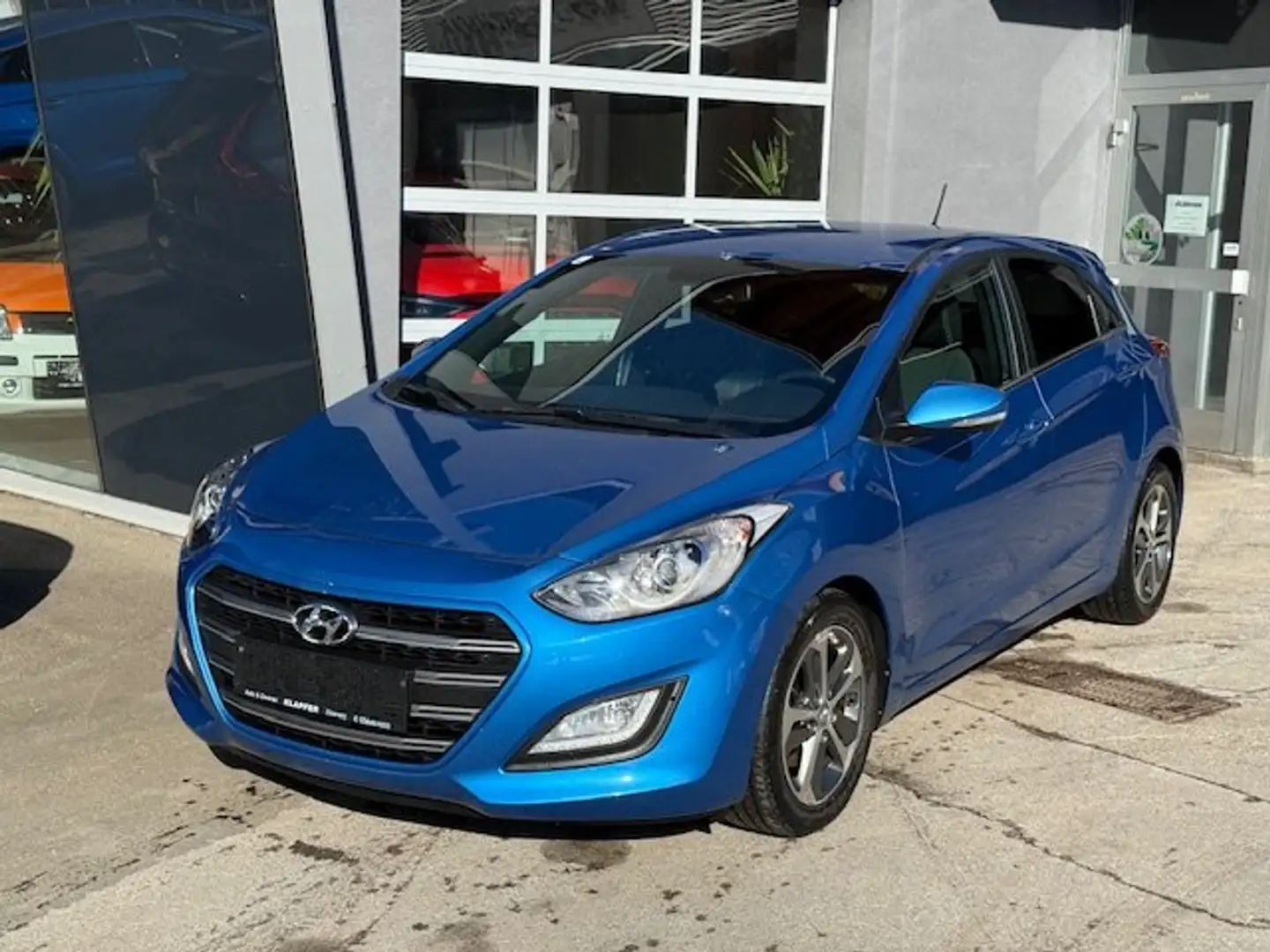 Hyundai i30 i30 1,4 CVVT Start/Stopp Go Go Blau - 1