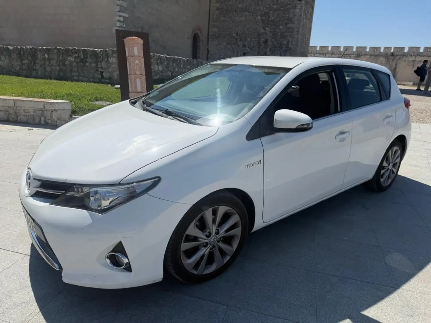 Toyota Auris hybrid Feel! Blanco - 1