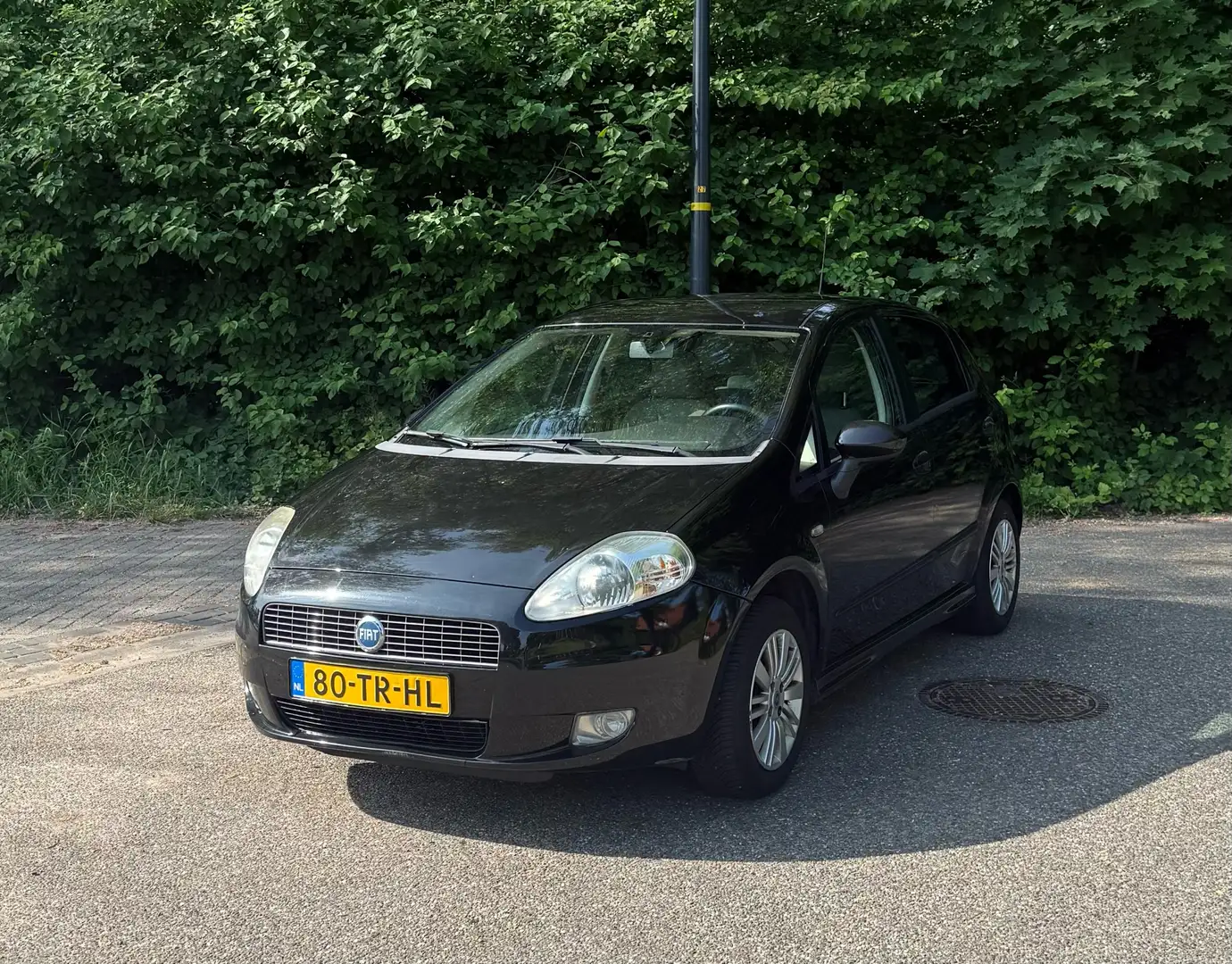 Fiat Punto 1.4 Edition Blue & Me Zwart - 1