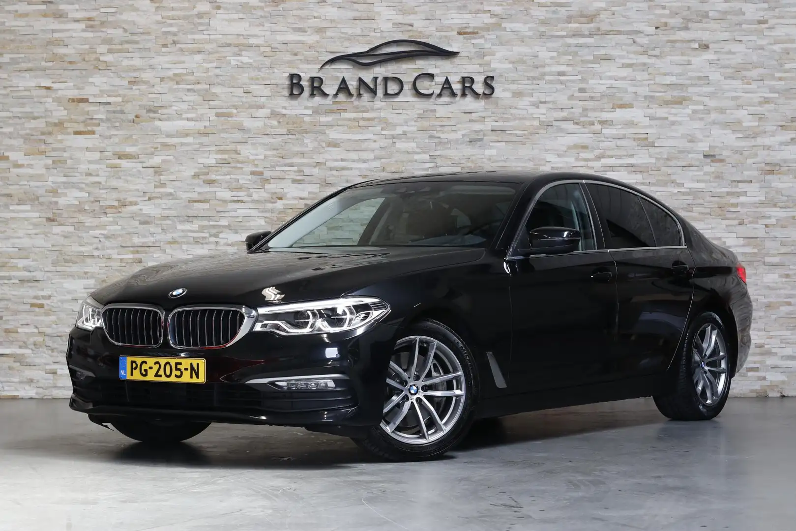 BMW 540 5-serie 540i High Executive DEALER OH | NL AUTO | Zwart - 1