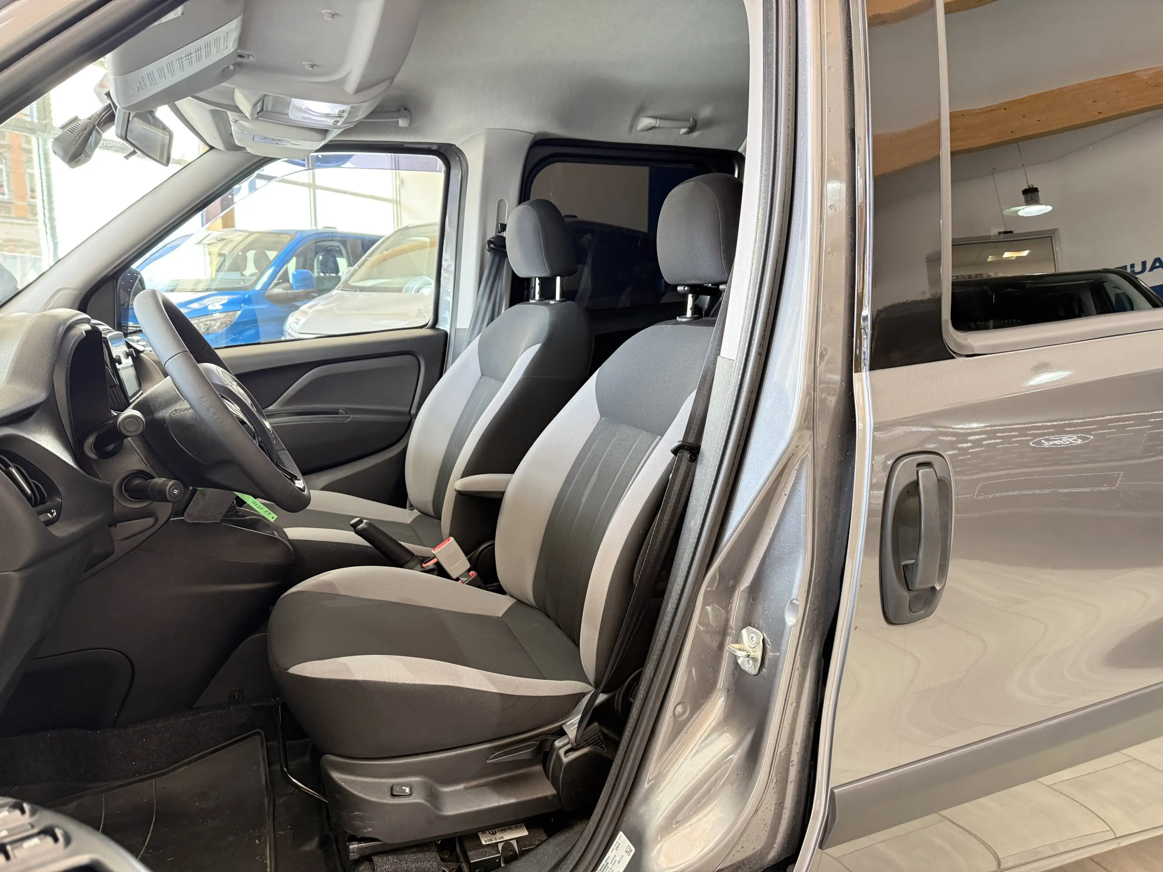 Fiat Doblo RFK / Tempomat / Klimaautomatik — photo 13