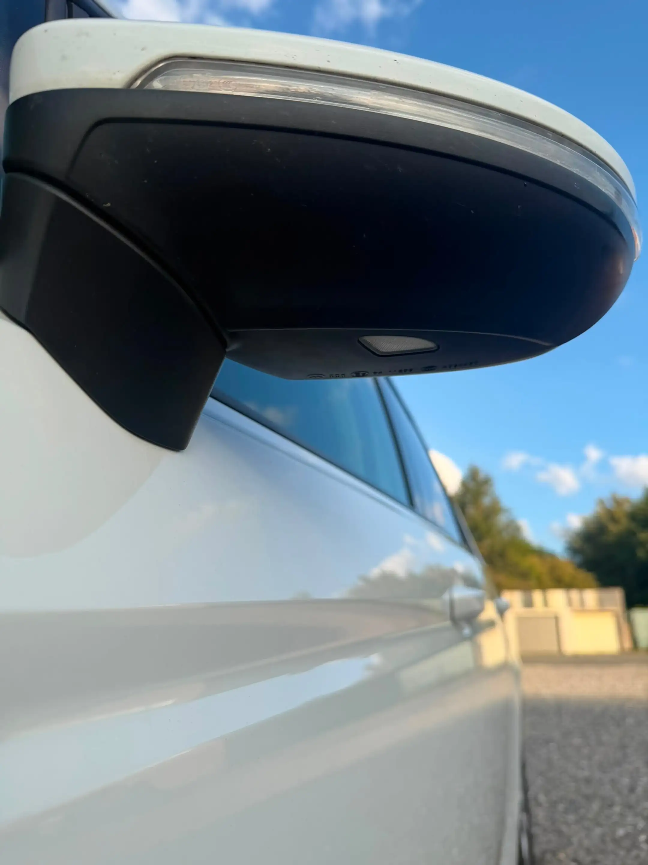 Volkswagen Touran Touran 1.6 TDi AUTOMATIQUE DSG — photo 9