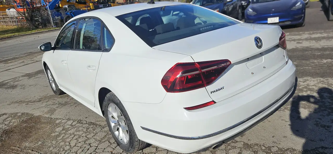 Volkswagen Passat снимка Volkswagen Passat