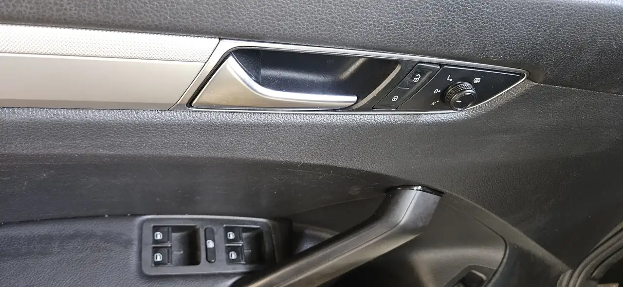 Volkswagen Passat снимка Volkswagen Passat