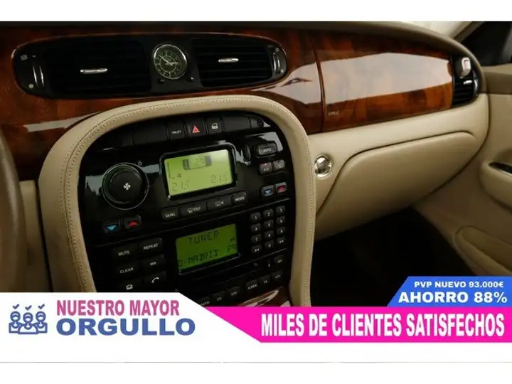 Jaguar XJ 2003, foto 13