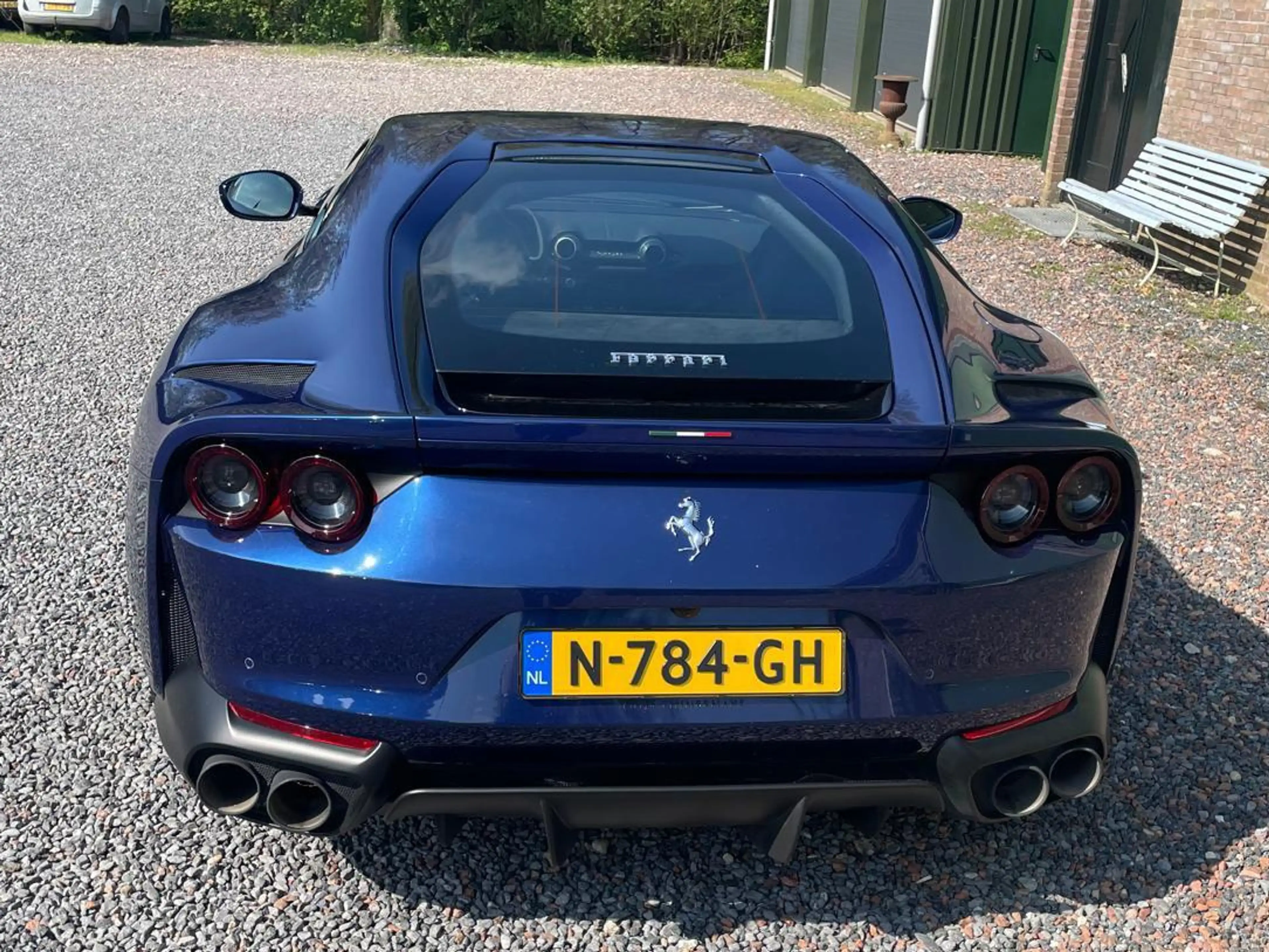 Ferrari 812 6.5 V12 Superf. HELE — photo 3