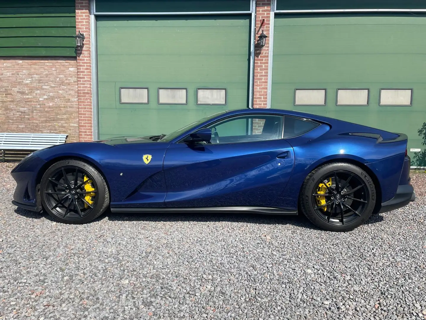 Ferrari 812 6.5 V12 Superf. HELE Kék - 1