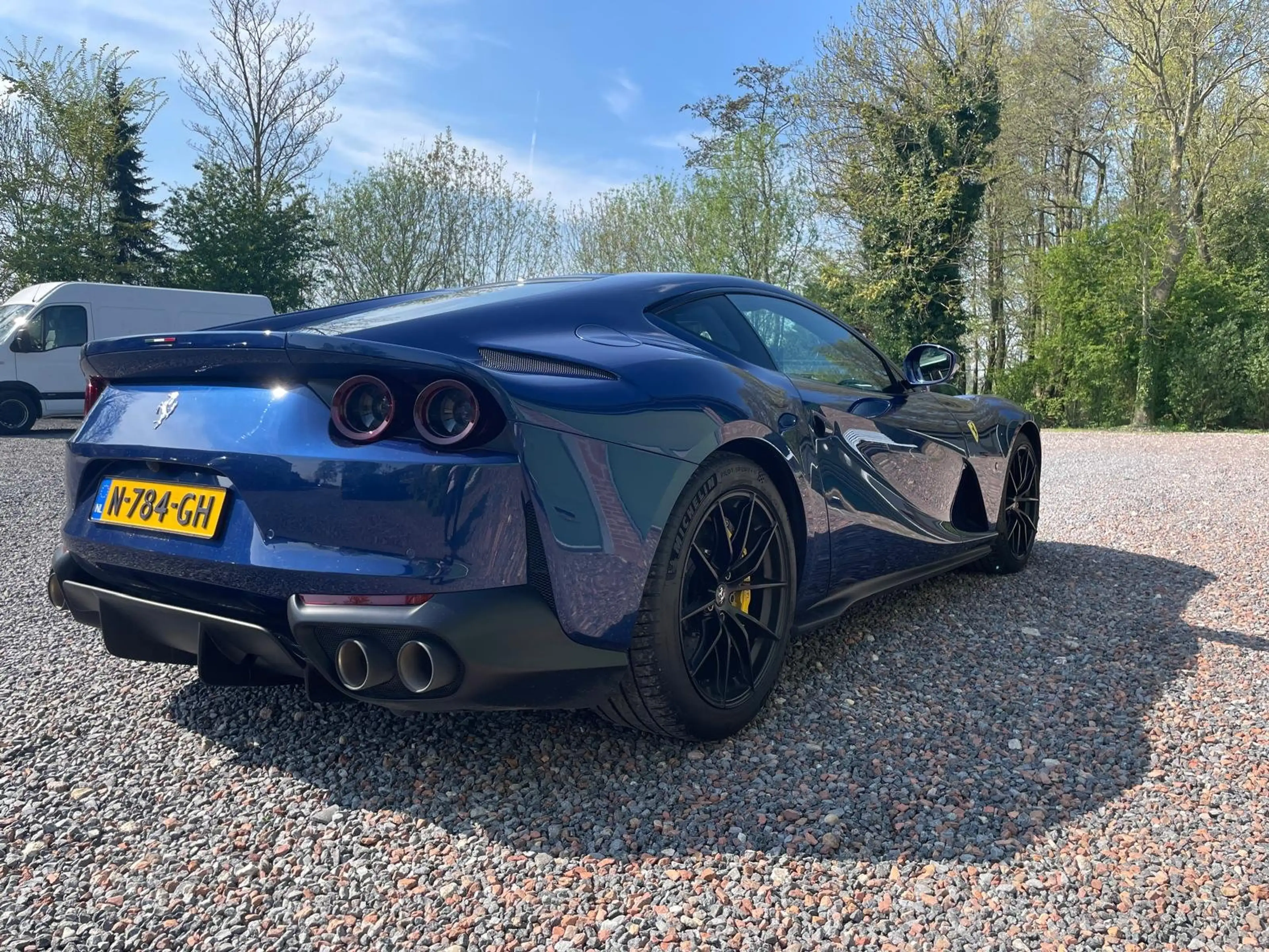 Ferrari 812 6.5 V12 Superf. HELE — photo 4