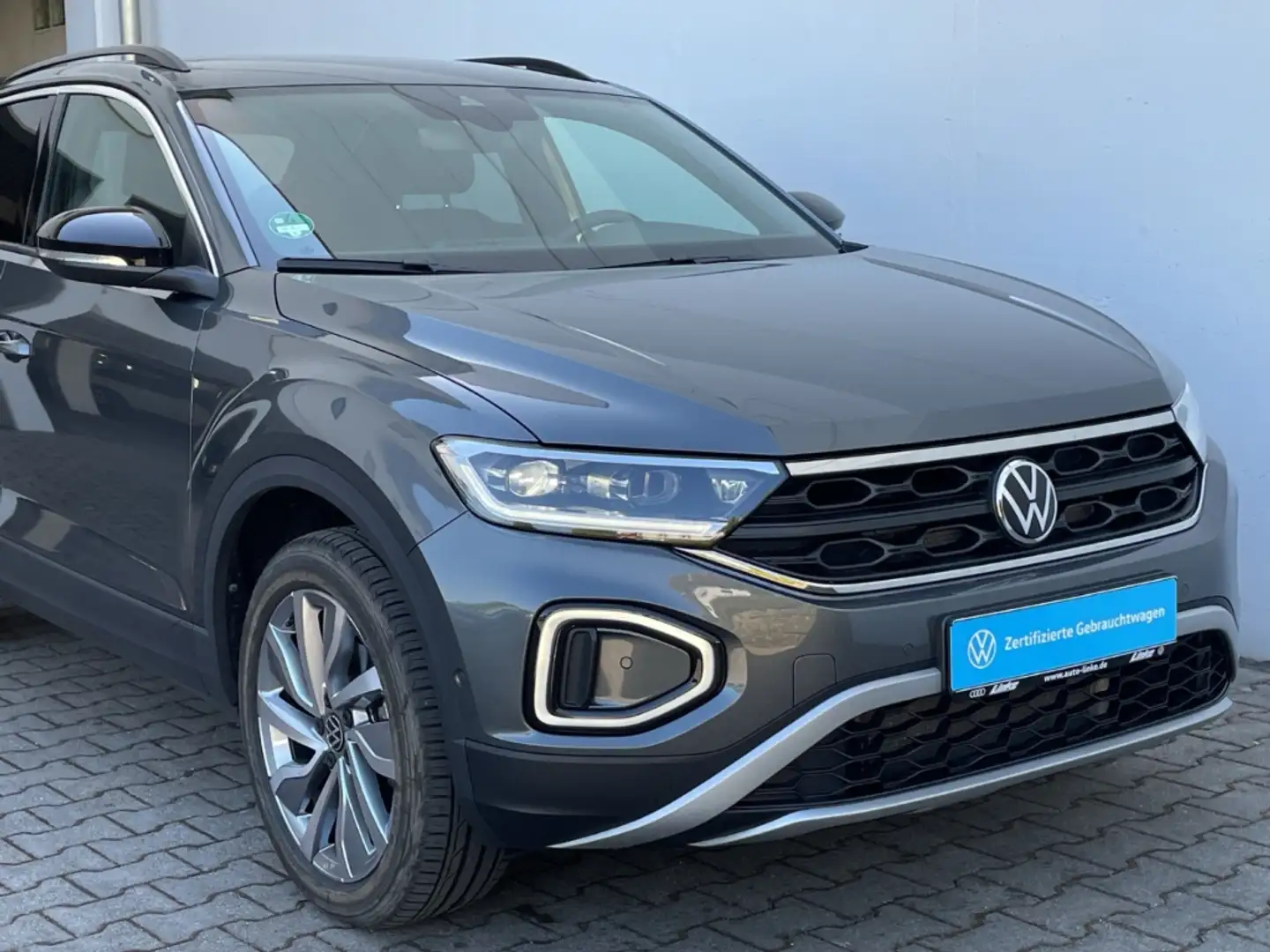 Volkswagen T-Roc 1.5 TSI DSG Goal AHK/Kamera/LED/ACC/Navi/App-Conne Grau - 2