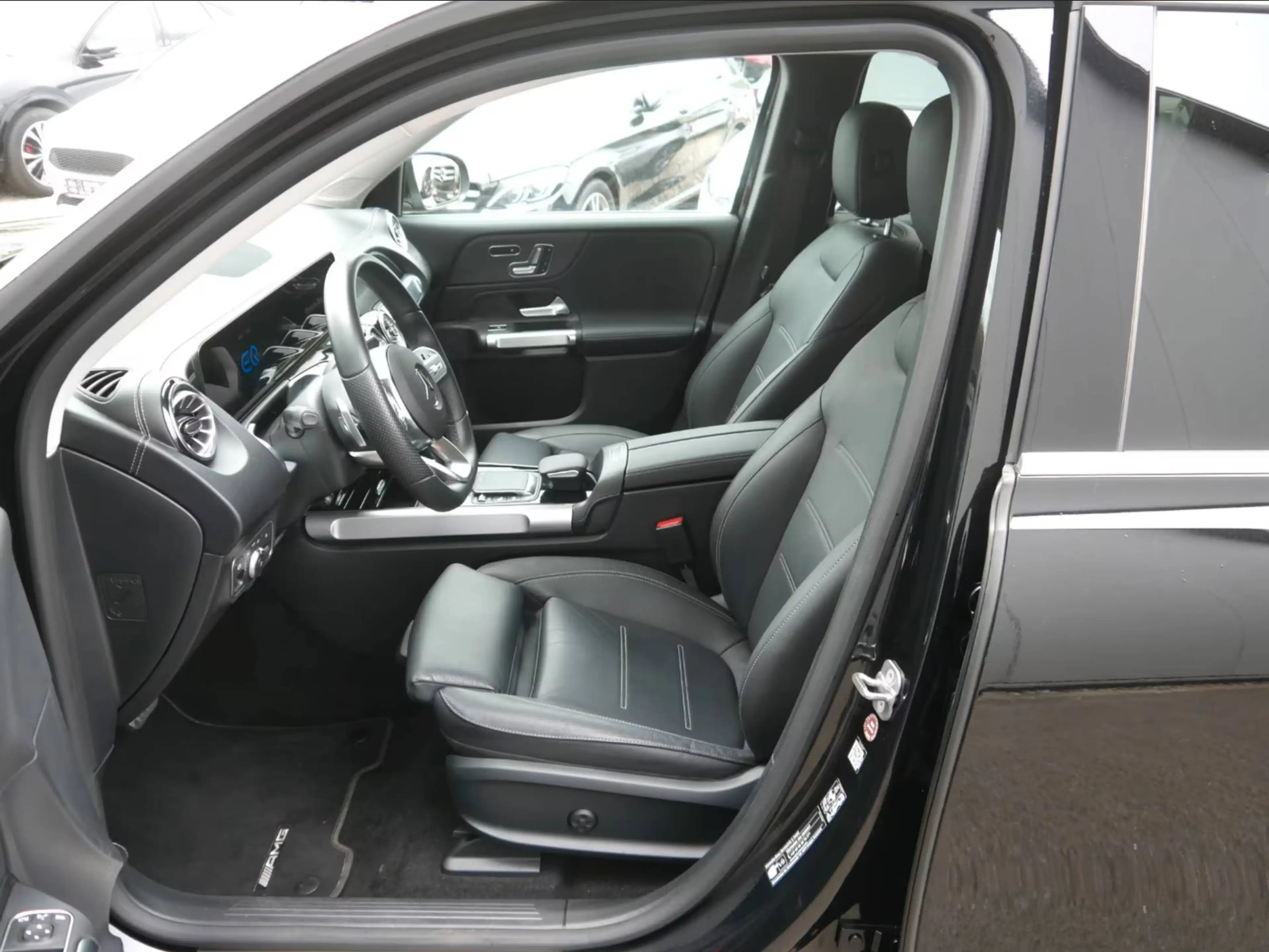 Mercedes-Benz EQB 350 EQB 350 4Matic (243.612) — photo 2