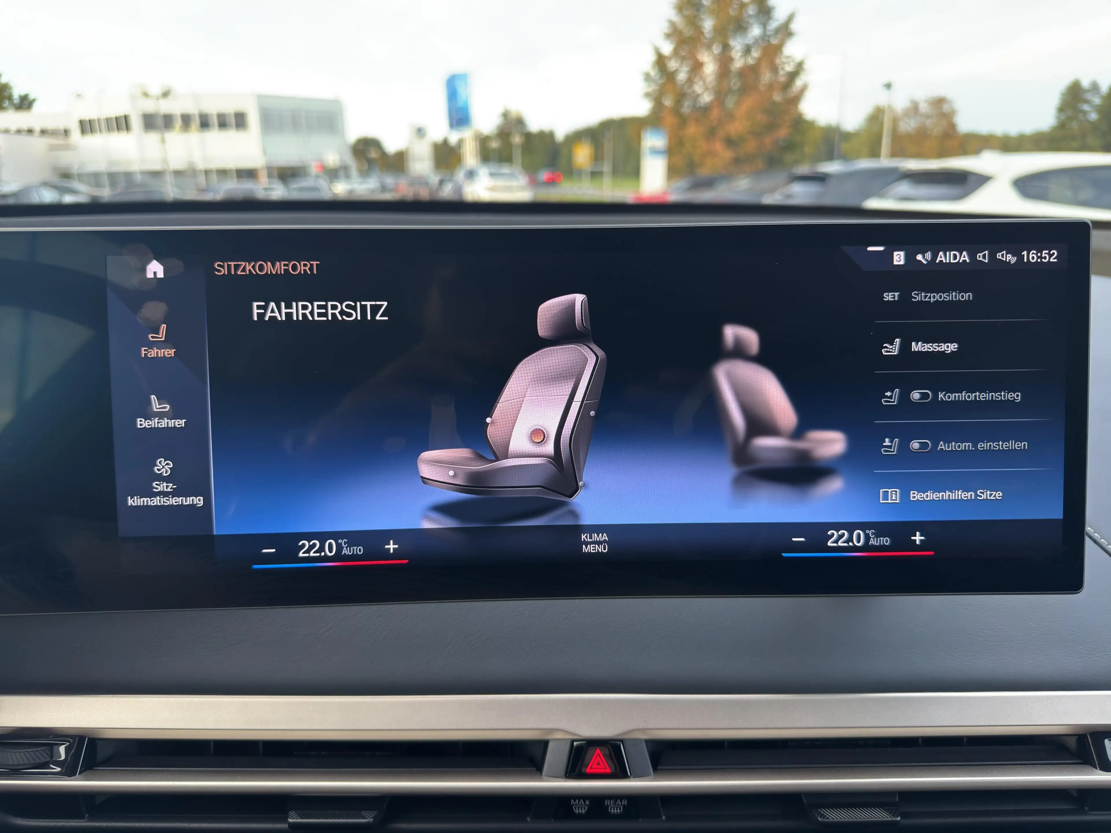 BMW iX xDrive40 — photo 17