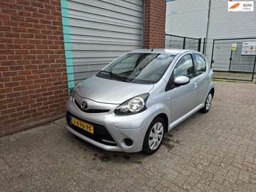 1.0 VVT-i Access airco NAP
