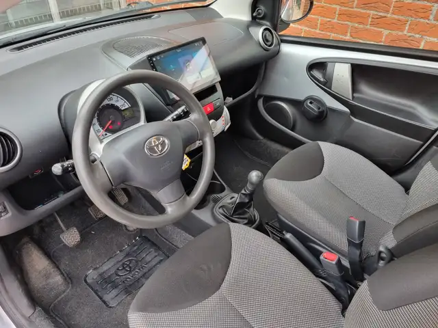 Toyota Aygo view 23