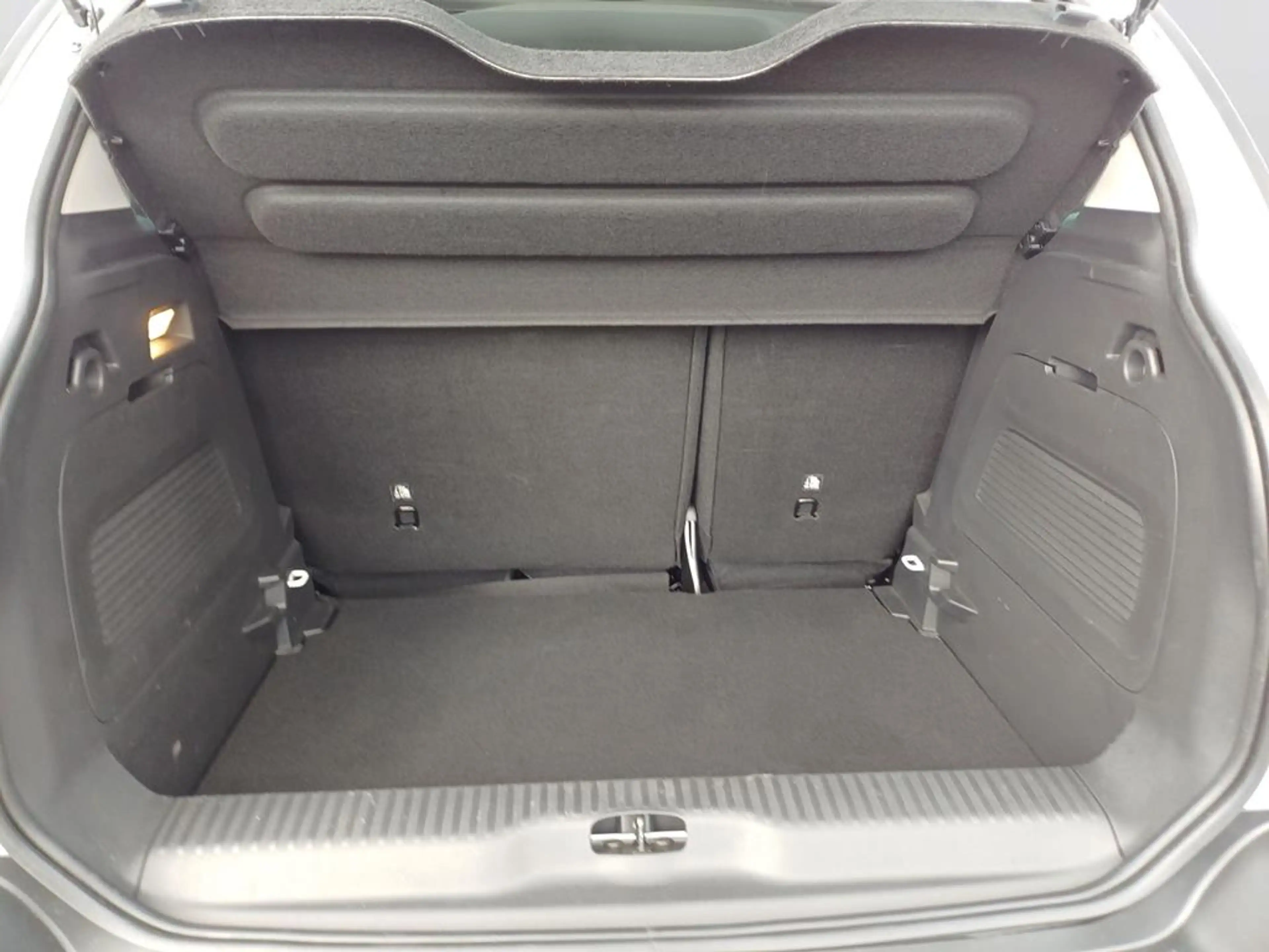 Citroen C3 Aircross PureTech 110 S&S Shine — photo 6