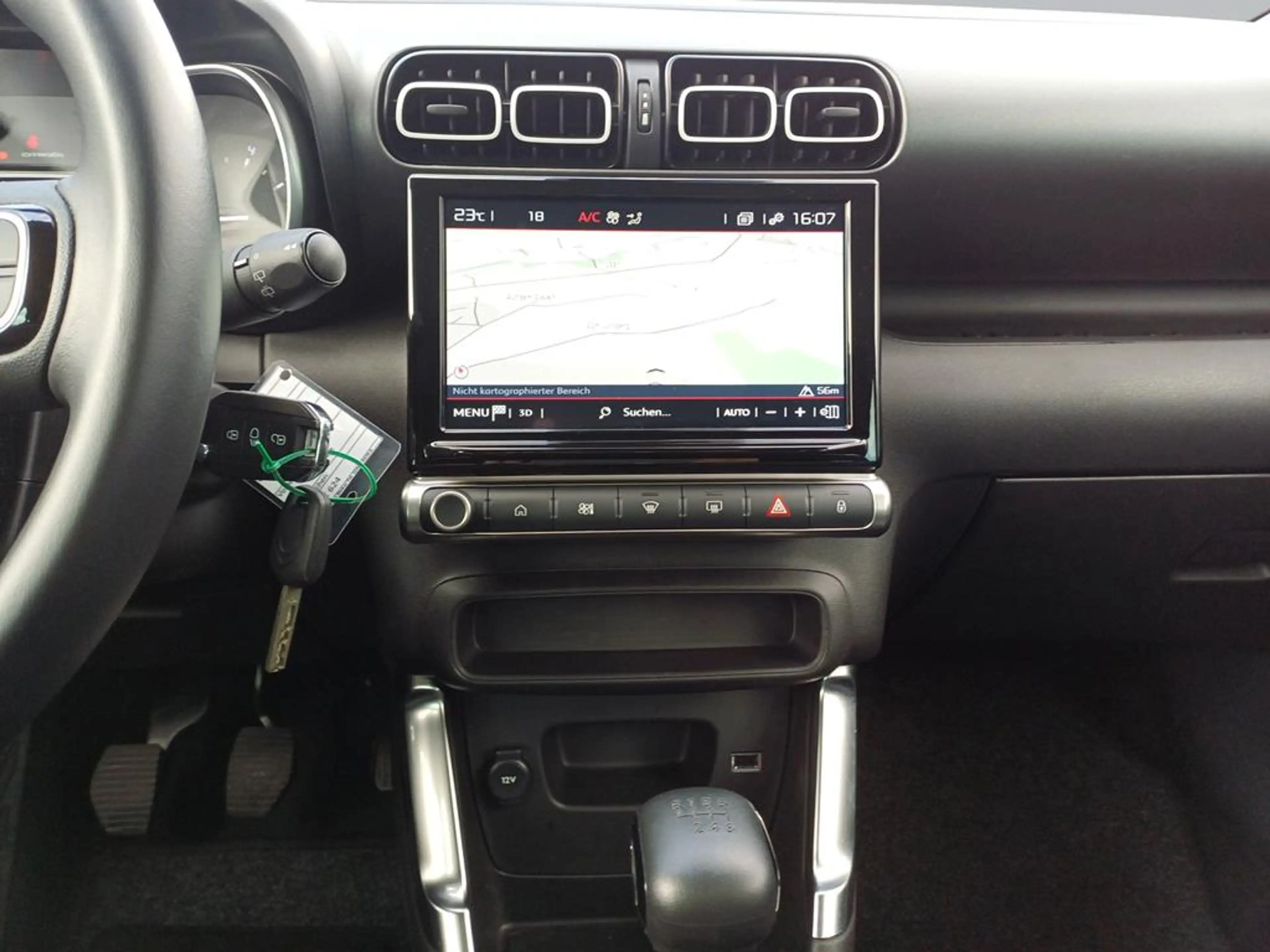 Citroen C3 Aircross PureTech 110 S&S Shine — photo 11