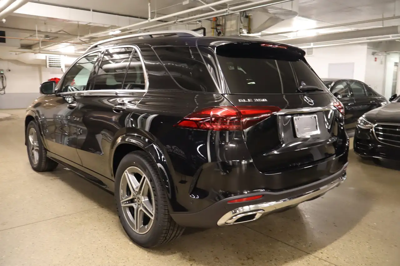 Mercedes-Benz GLE снимка Mercedes-Benz GLE