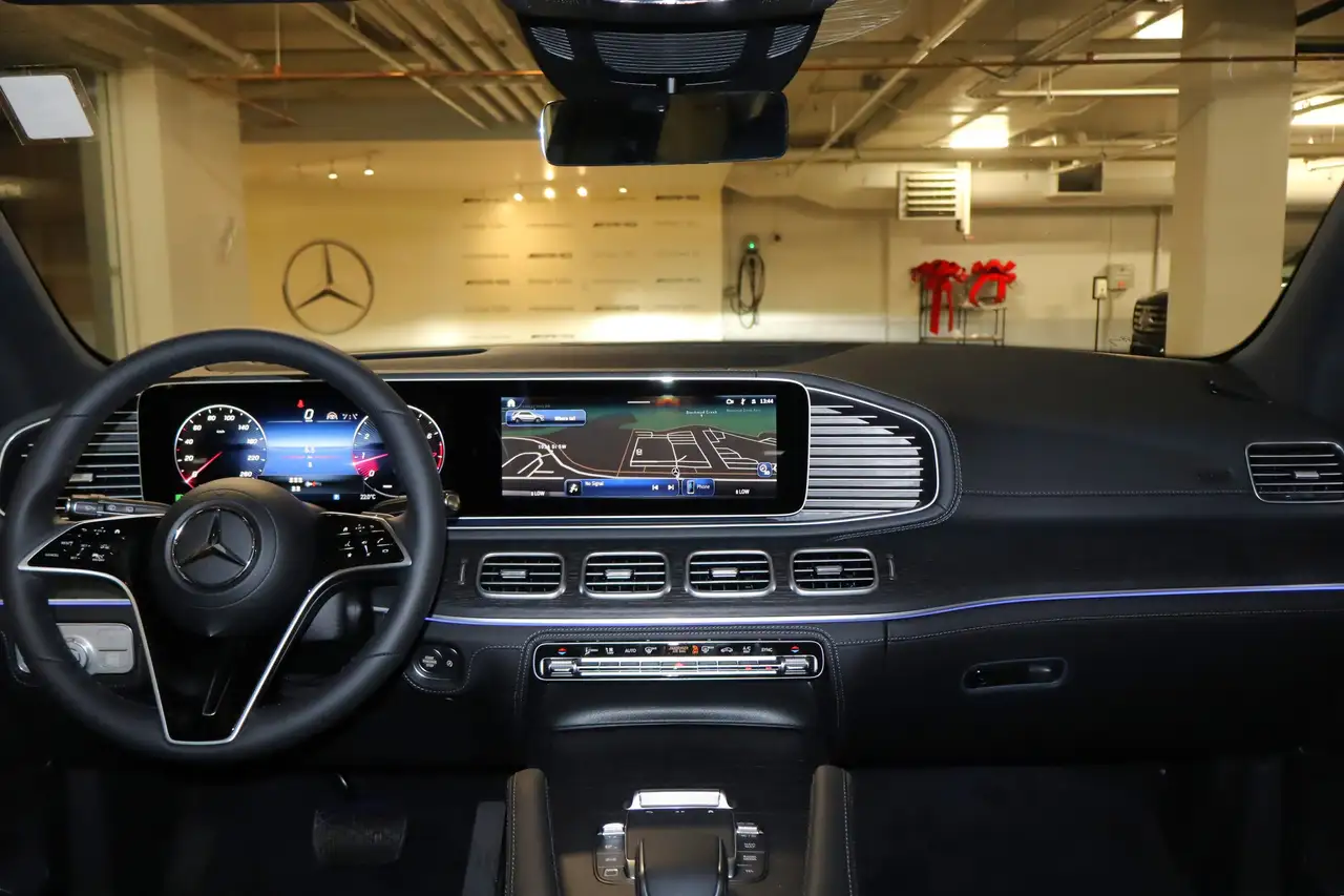 Mercedes-Benz GLE снимка Mercedes-Benz GLE