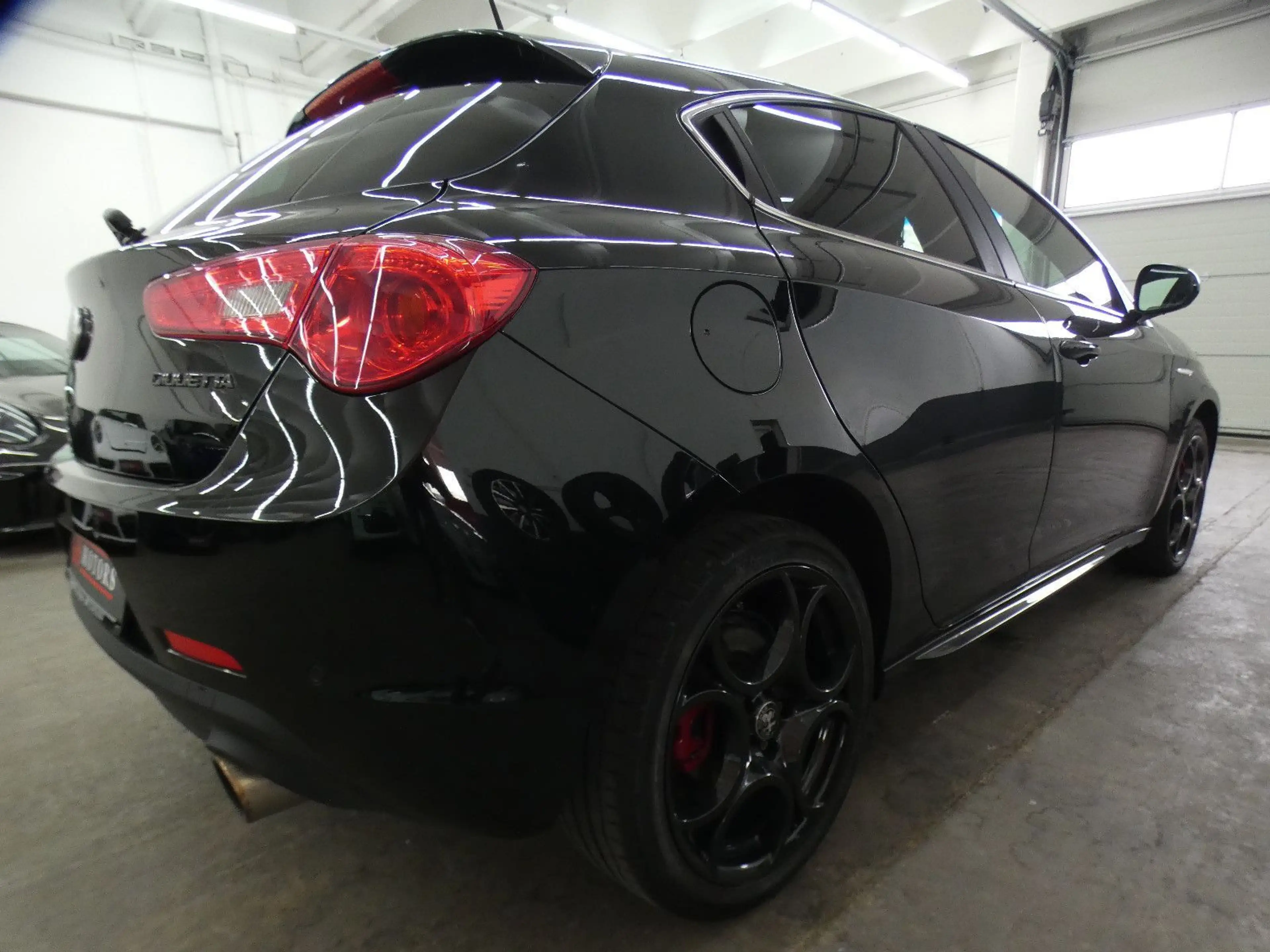 Alfa Romeo Giulietta SUPER*PDC*NAVI*UConnect*BI-XENON*LEDER — photo 6