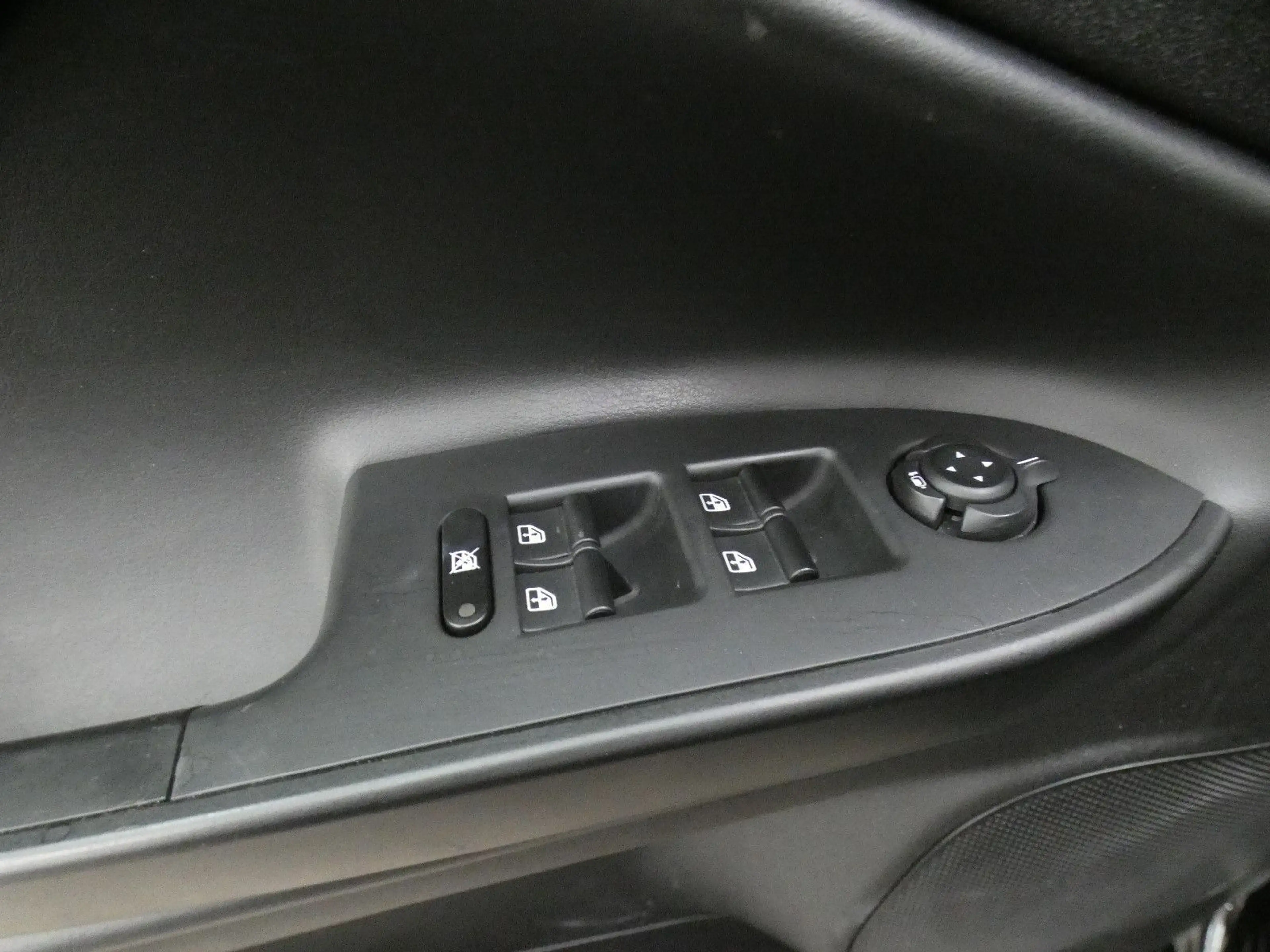 Alfa Romeo Giulietta SUPER*PDC*NAVI*UConnect*BI-XENON*LEDER — photo 14