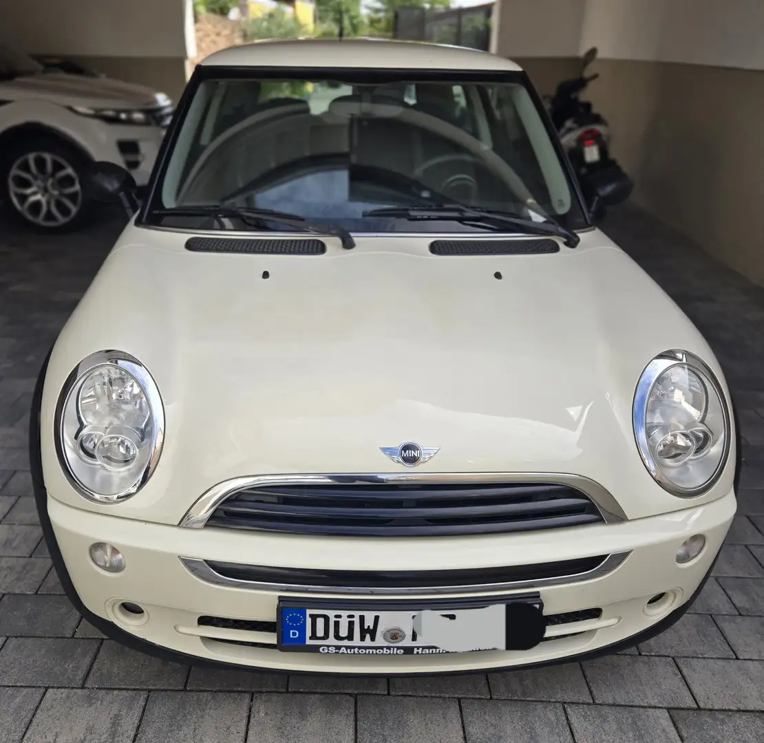 MINI One One Weiß - 1