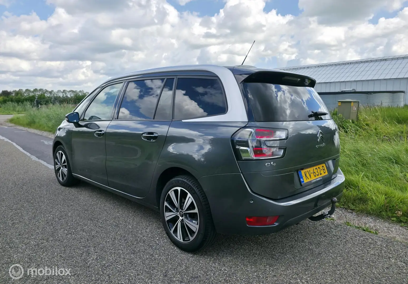 Citroen Grand C4 Picasso 1.2 PureTech Shine Gris - 2