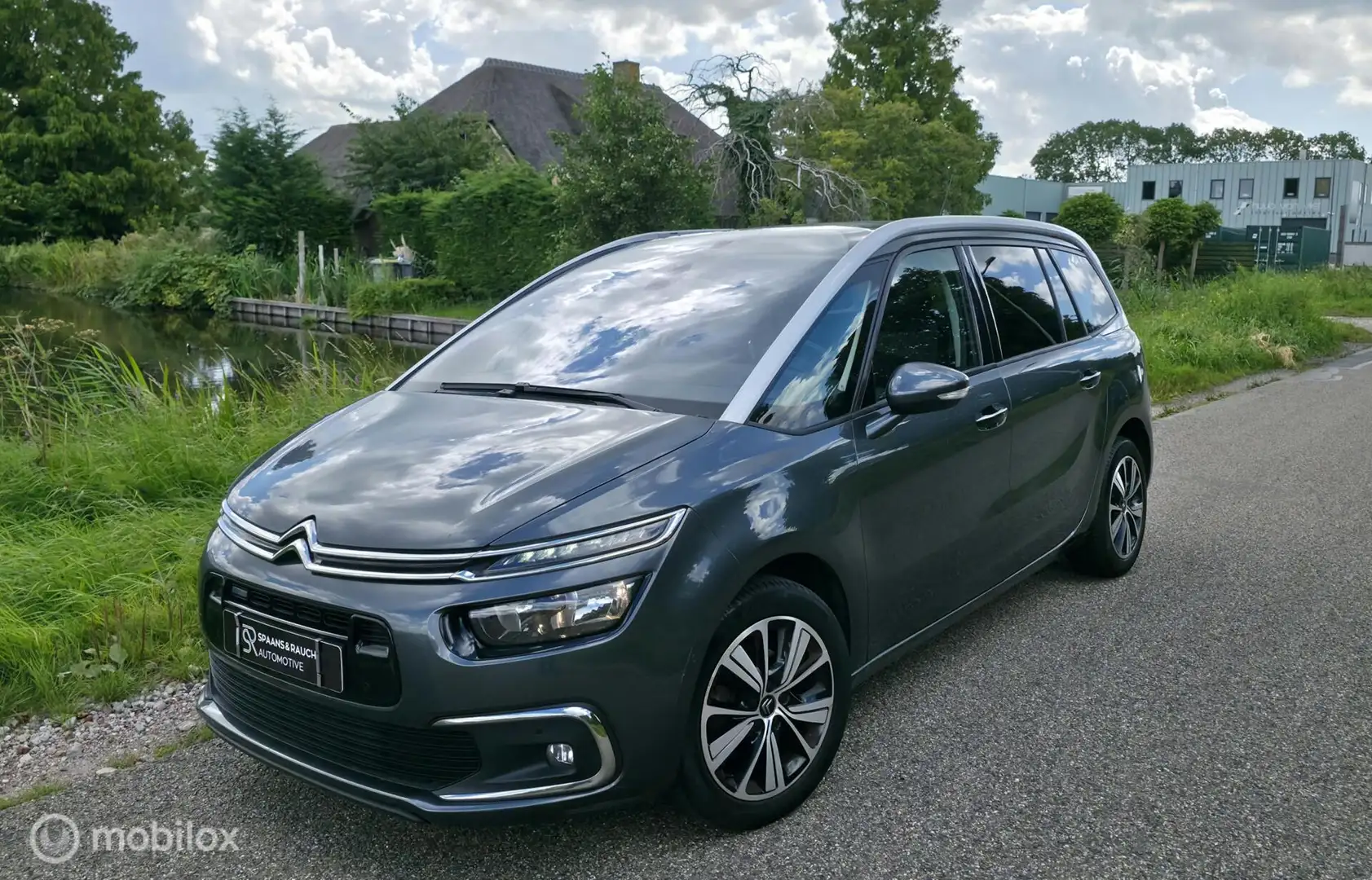 Citroen Grand C4 Picasso 1.2 PureTech Shine Gris - 1