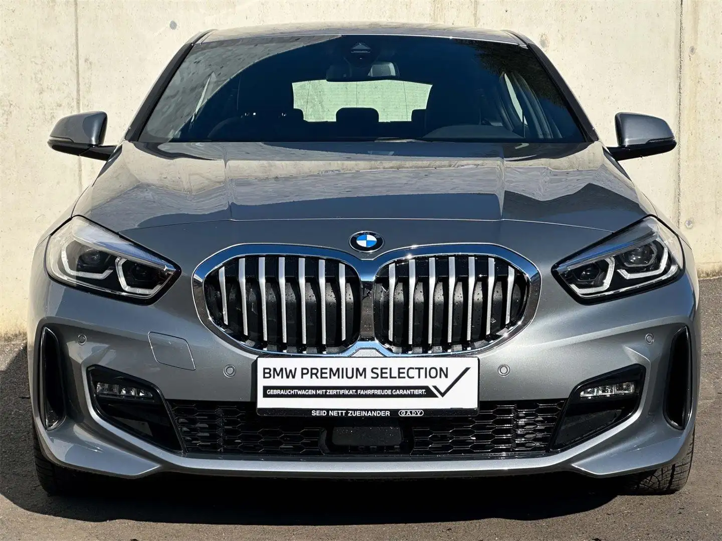 BMW 120 d xDrive Grau - 2