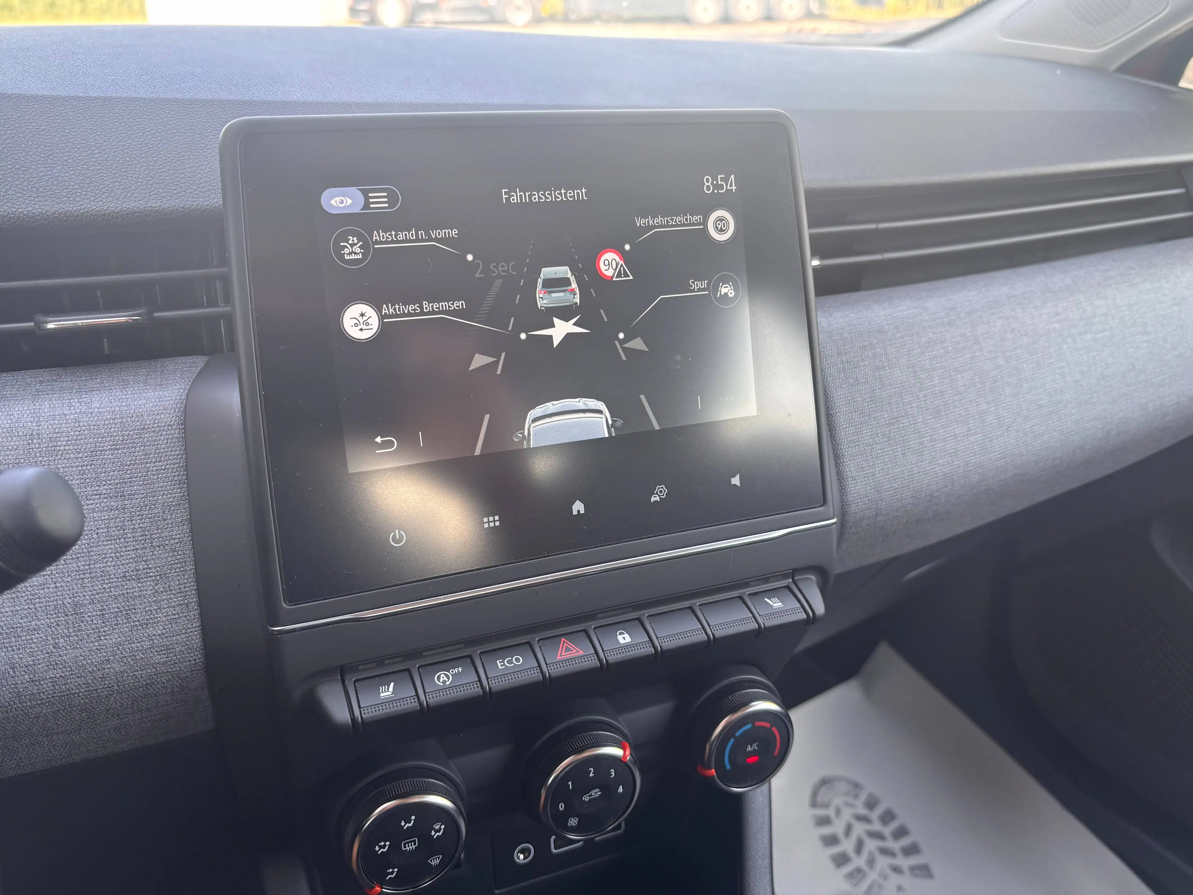 Renault Clio Facelift TCe 90|LED-Scheinwerfer|SH|8-Fach Bereift — photo 15