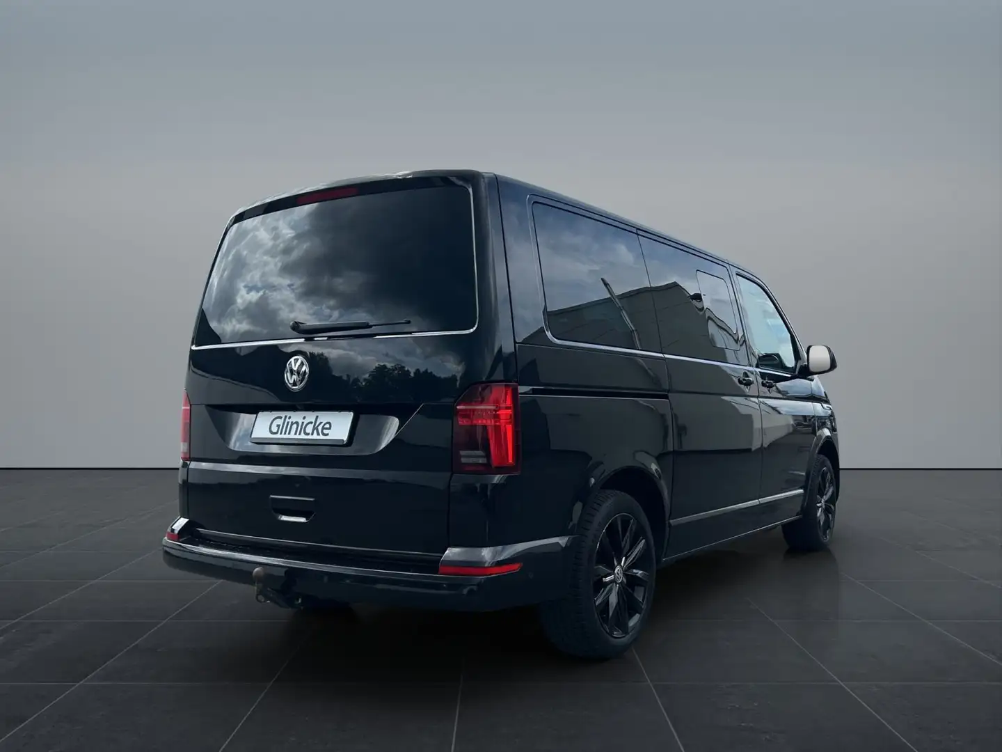 Volkswagen T6.1 Multivan 2.0 TDI Generation Six AHK Dynamik Schwarz - 2