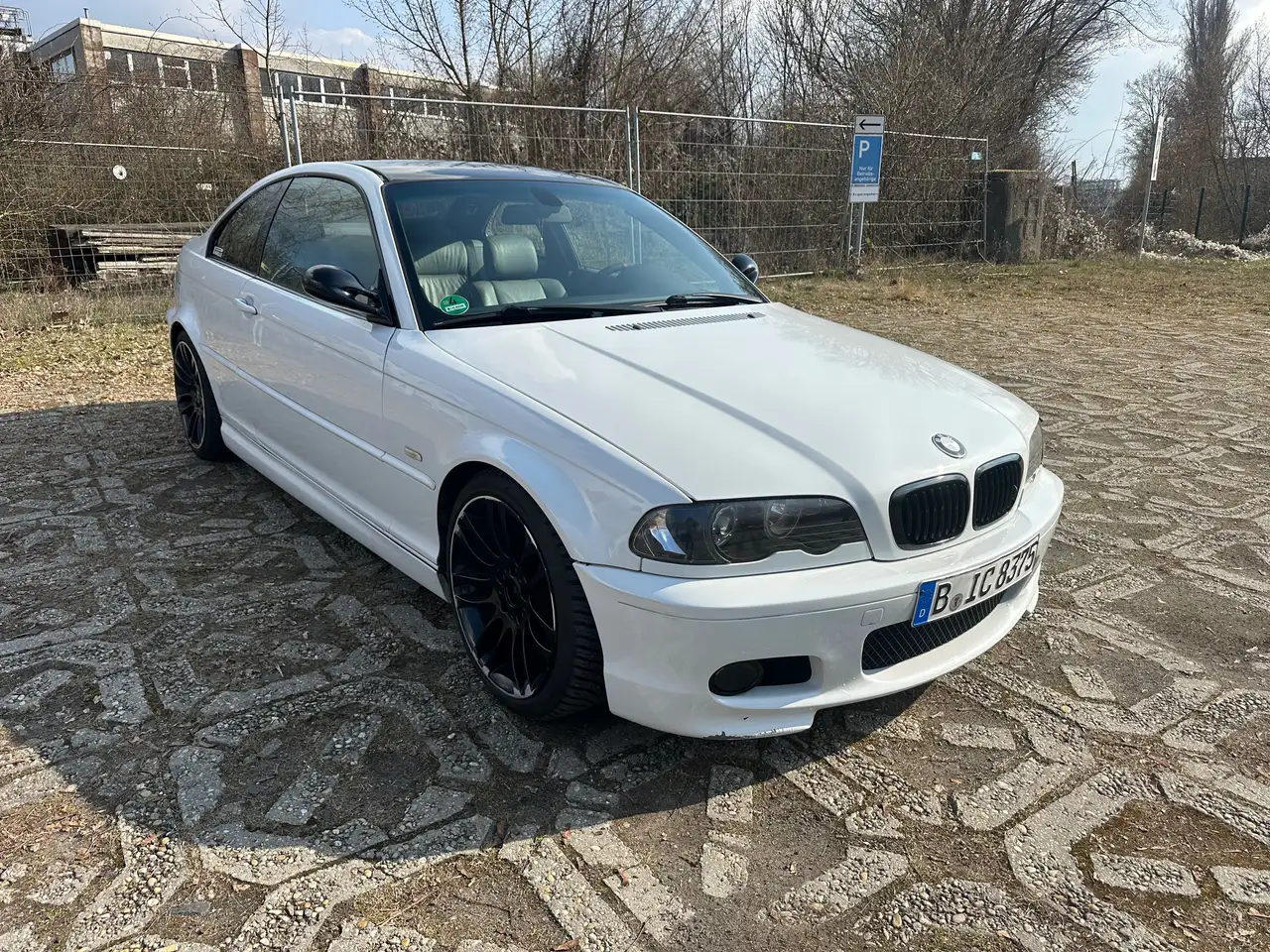 BMW 325