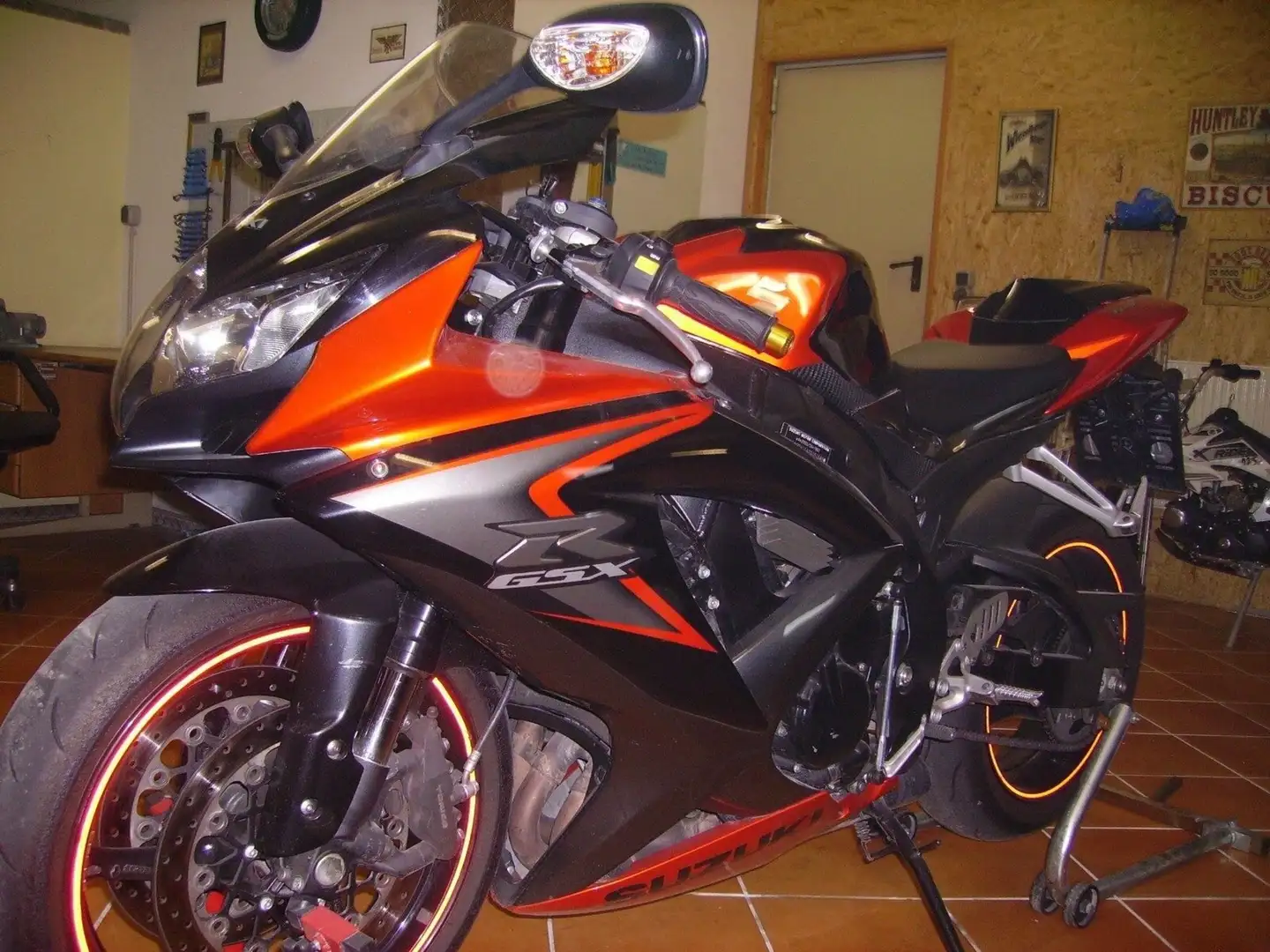 Suzuki GSX-R 750 Portocaliu - 2