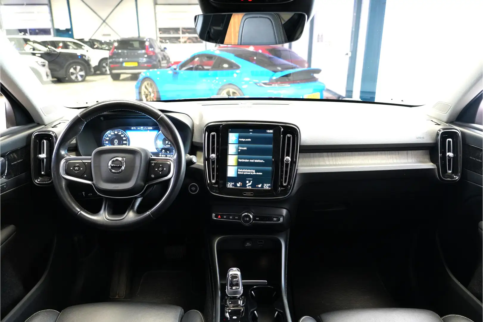 Volvo XC40 1.5 T5 193kW/262pk DCT7 Recharge Inscription PANOR Roşu - 2