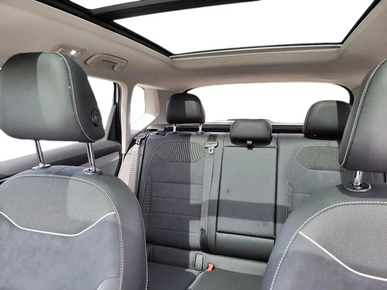 Volkswagen Taos снимка Volkswagen Taos