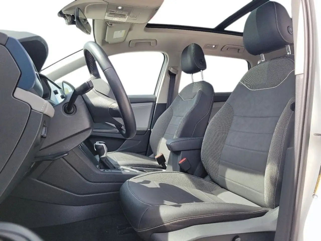 Volkswagen Taos снимка Volkswagen Taos