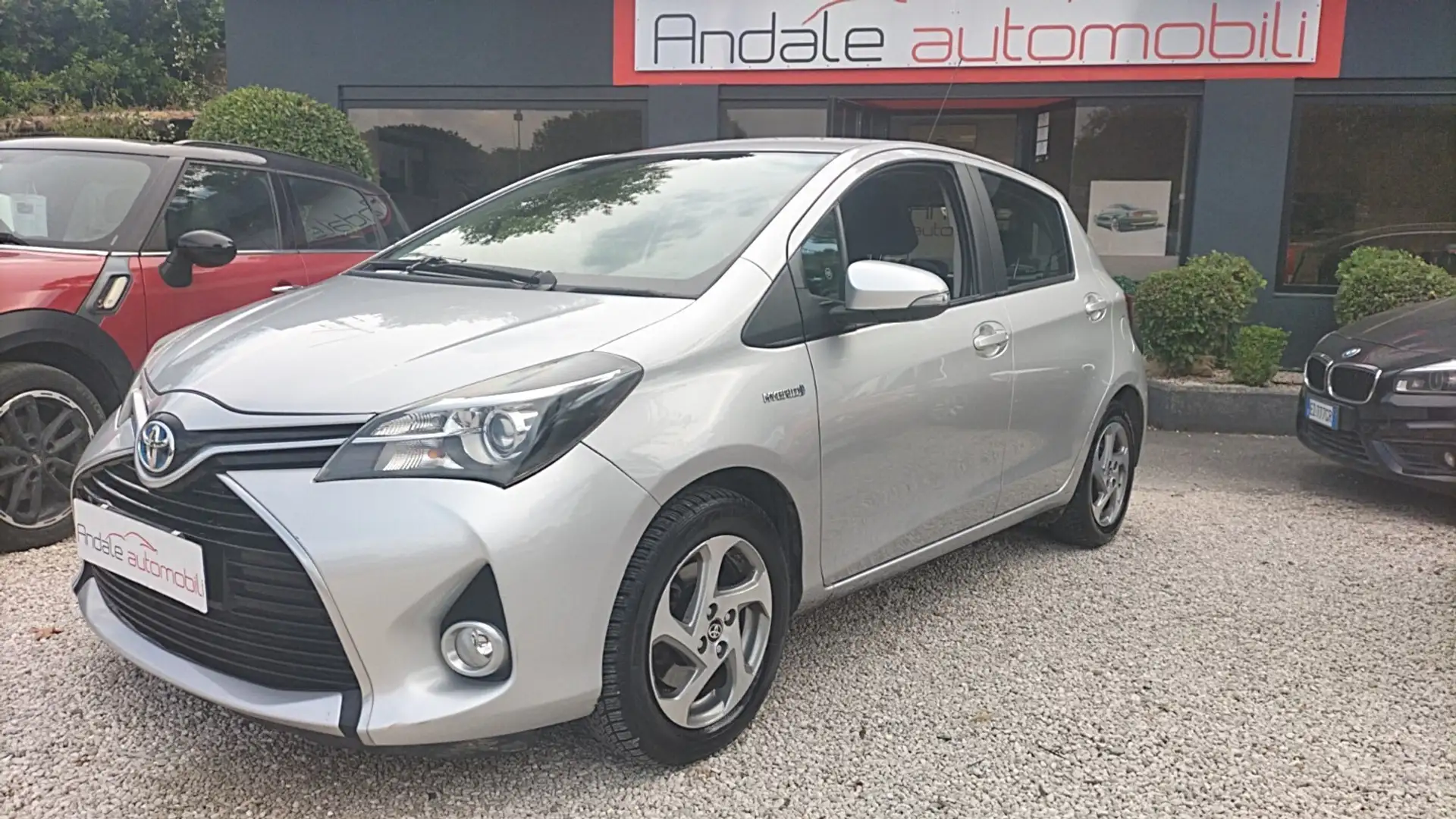 Toyota Yaris 1.5 Hybrid 5 UNIPRO PREZZO REALE TAGLIANDI UFFICIA Argento - 2