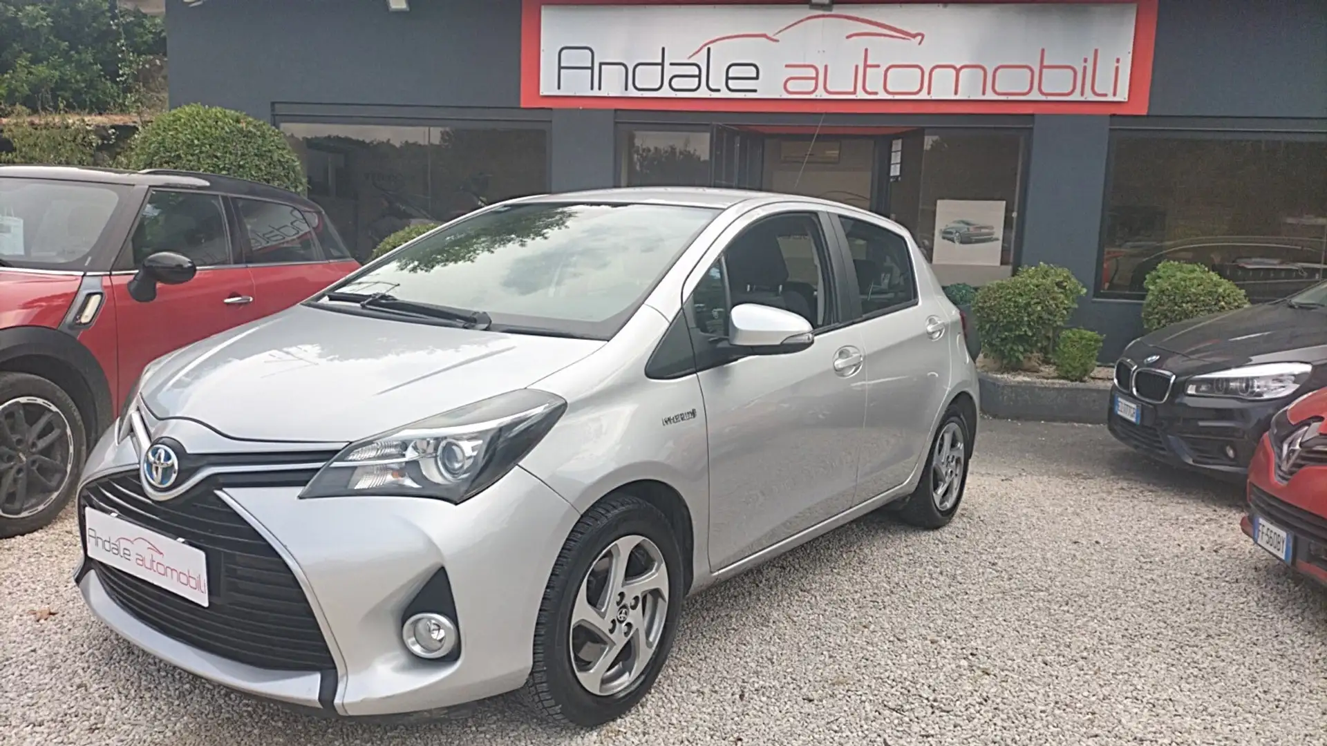 Toyota Yaris 1.5 Hybrid 5 UNIPRO PREZZO REALE TAGLIANDI UFFICIA Argento - 1