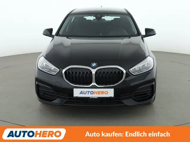 BMW 1 Series view 9