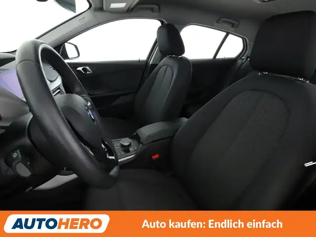 BMW 1 Series view 10
