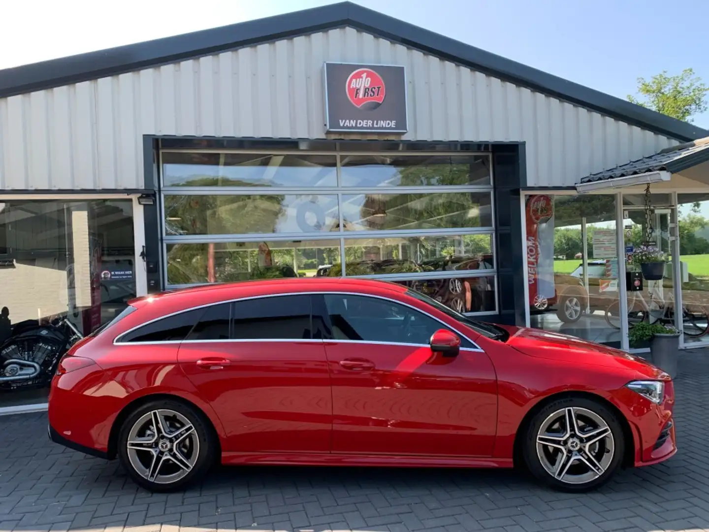 Mercedes-Benz CLA 180 Shooting Brake 180 Premium cruise/airco/lane assis Rood - 2