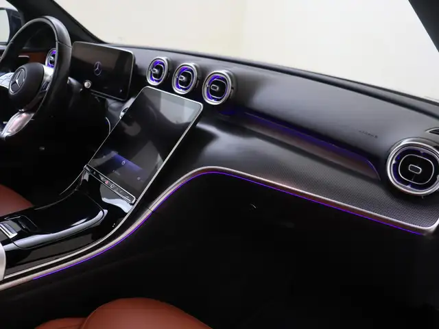 Mercedes-Benz C-Class view 5
