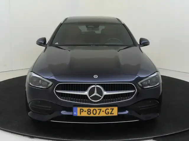 Mercedes-Benz C-Class view 6