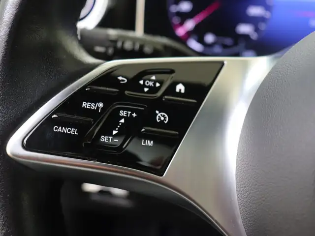 Mercedes-Benz C-Class view 12