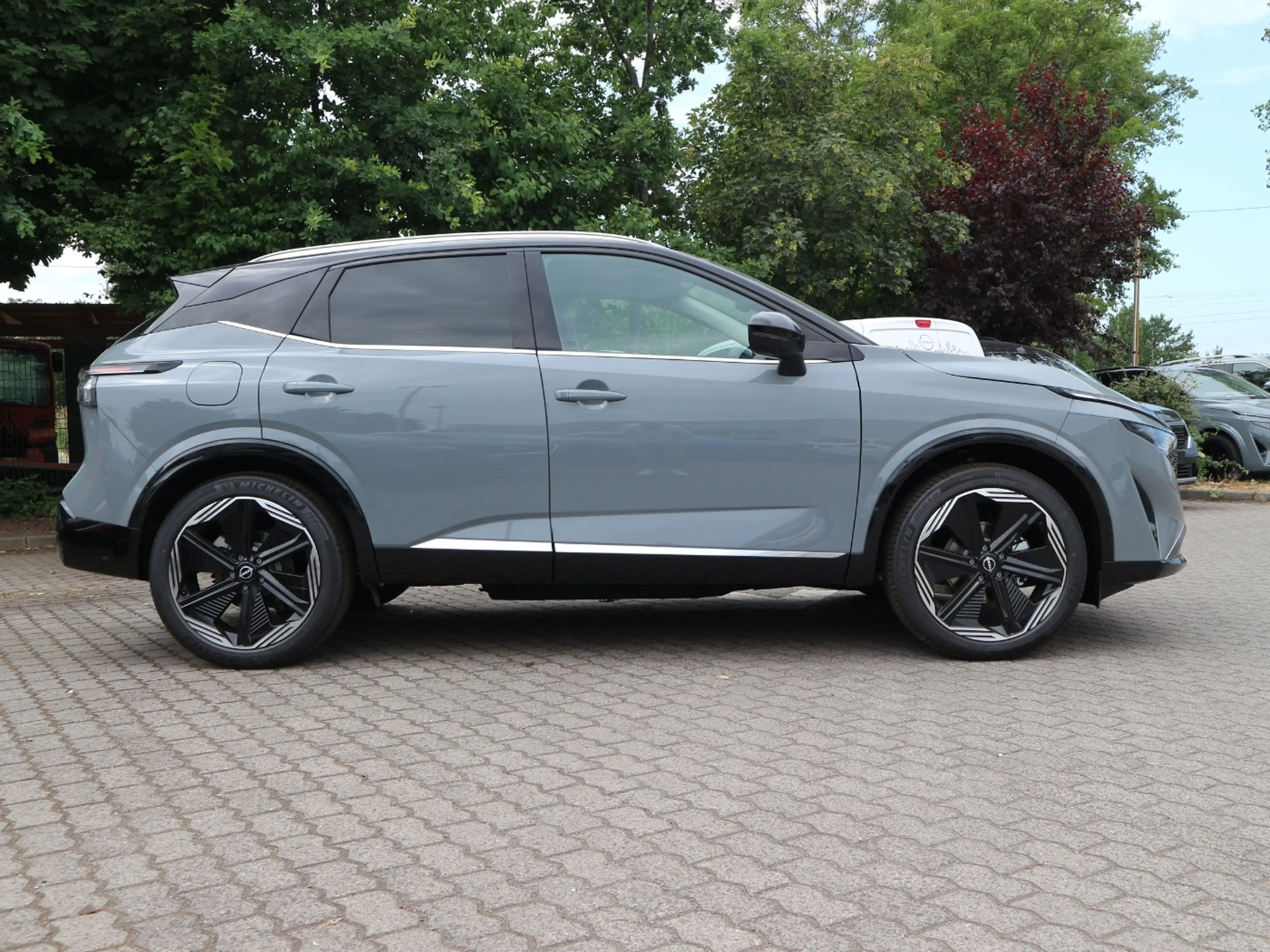 Nissan Qashqai TEKNA 1.3 DIG-T MHEV Xtronic Premium — photo 9