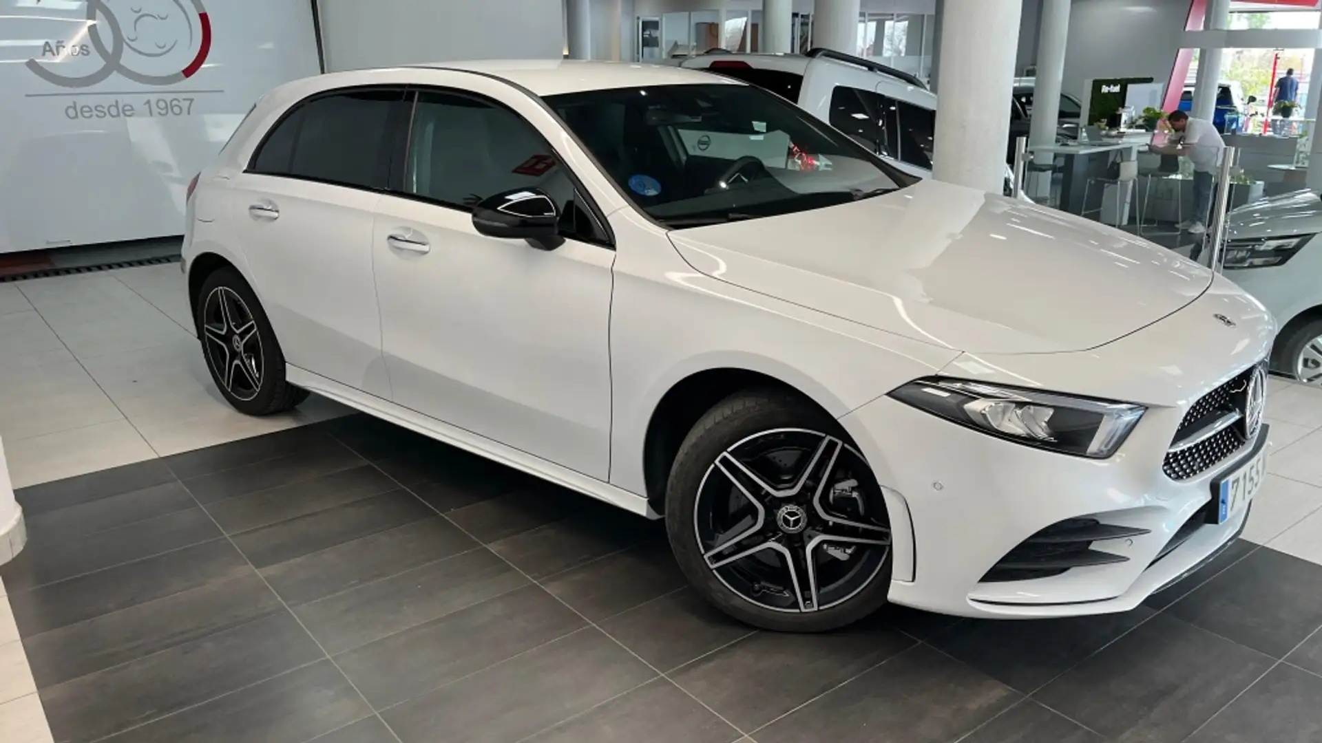 Mercedes-Benz A 250 250e 8G-DCT Weiß - 2