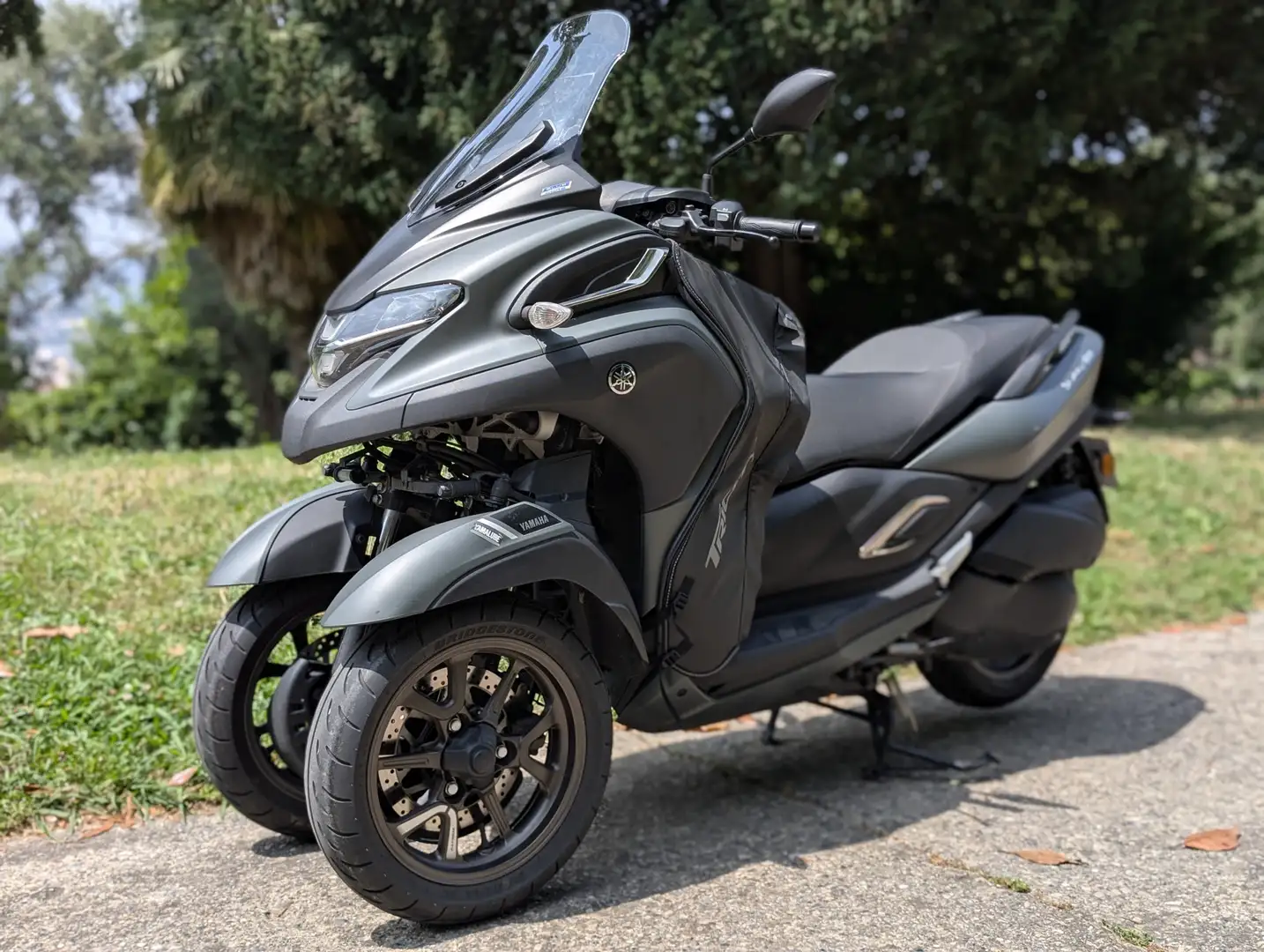 Yamaha TriCity Gri - 1